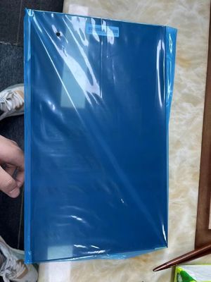 Un bon prix. Moniteur LCD d'affichage numérique de 15,6 pouces avec luminosité 250 cd/m2 et résolution 1920x1080 en ligne