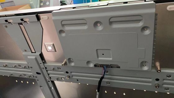 Un bon prix. Haut grand écran de visualisation lumineux d'affichage à cristaux liquides AUO P645HW03 1920*1080pixels 51pin pour le signage numérique en ligne