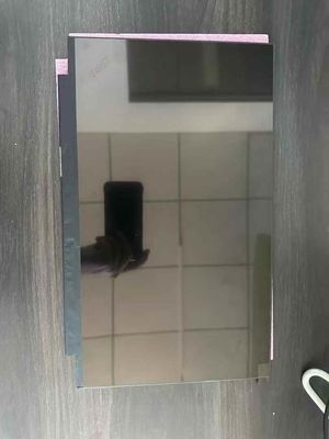 Un bon prix. Panneau d'affichage LCD BOE 15,6 pouces avec résolution FHD 1920x1080 pixels et interface IPS 40 broches en ligne