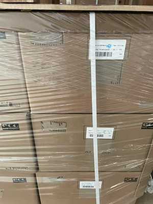 Un bon prix. Écran LCD automobile BOE 14,6 pouces 1920*1080 pixels Luminosité 650 cd/m² Panneau LCD de voiture avec connecteur 60 broches en ligne