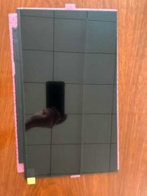 Un bon prix. Écran LCD AUO de 15,6 pouces avec une résolution de 1920x1080 et une luminosité de 500 cd/m² Panneau TFT-LCD en ligne