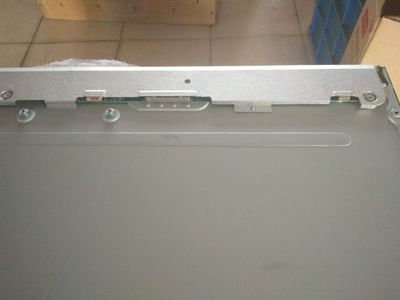 Un bon prix. Moniteur LCD grand écran LG 23