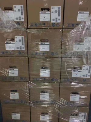 Un bon prix. Moniteur LCD Innolux 17,3 pouces avec 1920*1080 pixels et 300 cd de luminosité, écran large en ligne